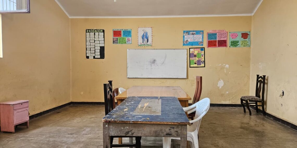 Aulas donde pasan clases los privados de libertad del centro Solidaridad.